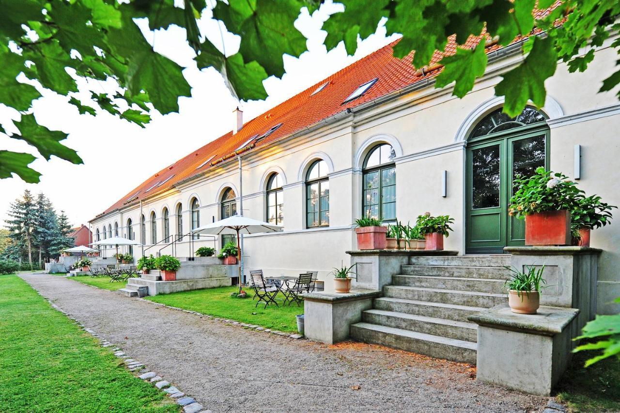 Kavaliershaus Schloss Bluecher Am Finckenersee Exterior photo